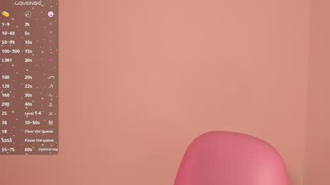 Snapshot of ashleyroys_111 chatting on 11.18.25 dahiana online show from 11.18.25