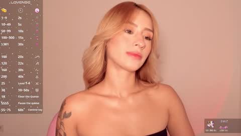 Snapshot of ashleyroys_111 chatting on 01.17.26 dahiana online show from 01.17.26