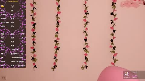 Snapshot of ashleyroys_111 chatting on 02.15.26 dahiana online show from 02.15.26