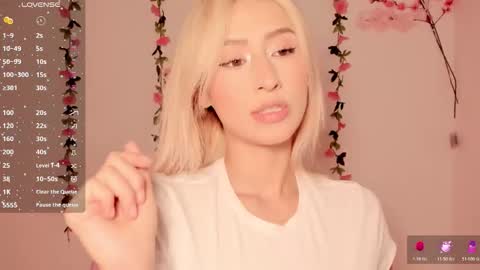 Snapshot of ashleyroys_111 chatting on 03.01.26 dahiana online show from 03.01.26