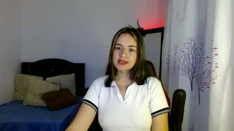Snapshot of ashleyt1998 chatting on 05.11.26 ASHLEY online show from 05.11.26