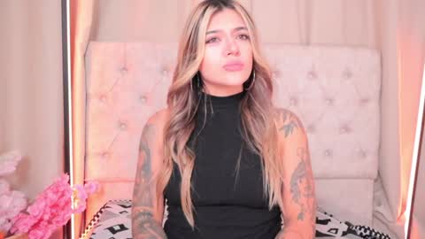 Ashley Lauren online show from 01.06.25