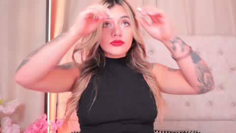 Ashley Lauren online show from 01.06.25