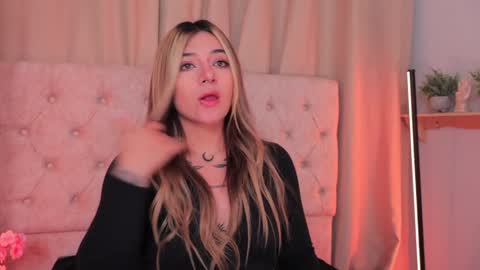 Ashley Lauren online show from 01.13.25