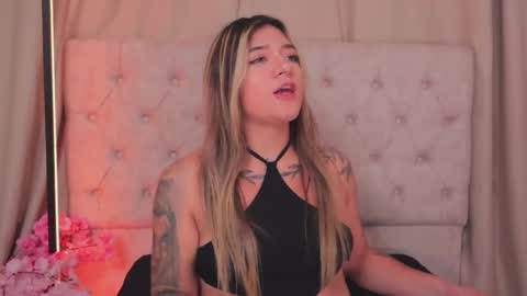 Ashley Lauren online show from 02.26.25