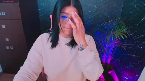 Ashleyy18   online show from 09.28.25