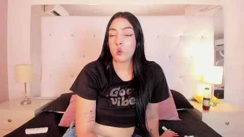 Ashly online show from 07.04.26