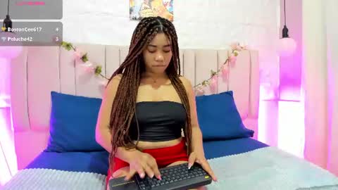 Snapshot of ashly_ruiz chatting on 07.28.26 ASHLY online show from 07.28.26