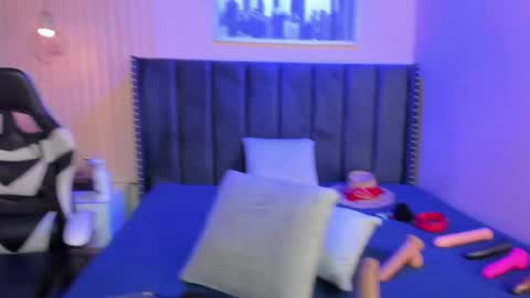 ashlye_miller_ online show from 04.12.26