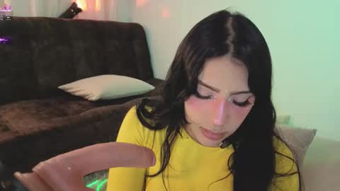 Snapshot of ashlynnlowe_ chatting on 02.09.26 Ash online show from 02.09.26