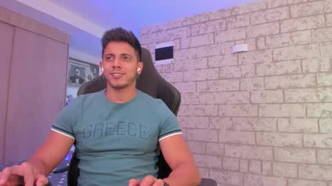 Snapshot of ashton_coleman_ chatting on 03.03.26 my name real is camilo online show from 03.03.26