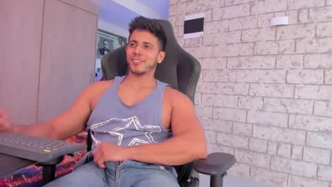 Snapshot of ashton_coleman_ chatting on 03.09.26 my name real is camilo online show from 03.09.26