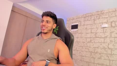 Snapshot of ashton_coleman_ chatting on 03.11.26 my name real is camilo online show from 03.11.26