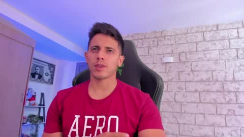 Snapshot of ashton_coleman_ chatting on 04.11.26 my name real is camilo online show from 04.11.26