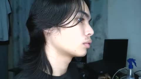asian_babyboi online show from 10.17.25