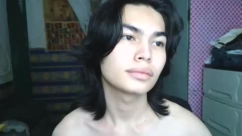 asian_babyboi online show from 01.11.26