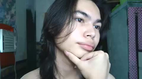 asian_babyboi online show from 04.12.26