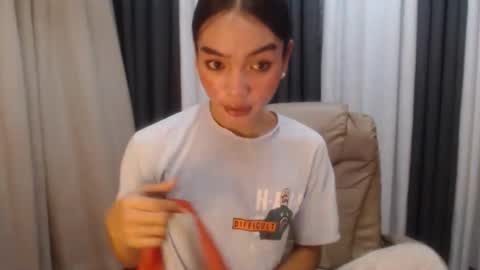 Snapshot of asian_cassy chatting on 04.08.26 asian_cassy online show from 04.08.26