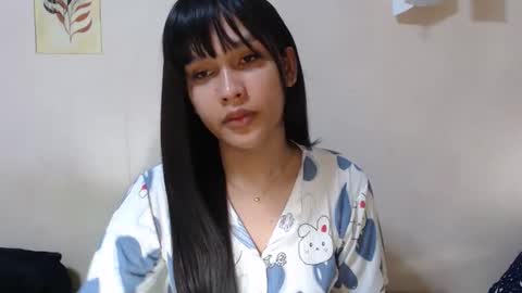 Snapshot of asian_glamm chatting on 11.15.25 ANITA online show from 11.15.25