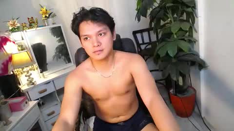asian_handsomexx online show from 03.15.26