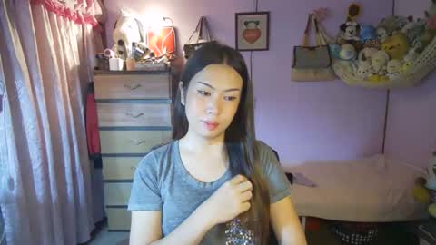 Snapshot of asian_llory chatting on 03.19.26 asian_llory online show from 03.19.26