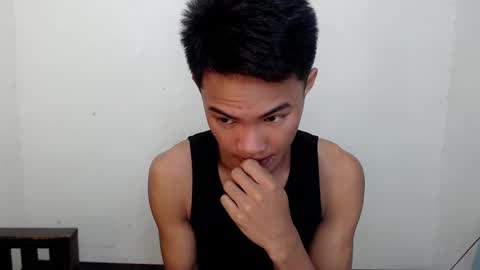 Snapshot of asian_lover05 chatting on 11.30.25 asian_lover05 online show from 11.30.25