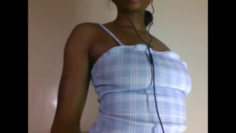 Snapshot of asian_pinay01 chatting on 10.24.25 Asia online show from 10.24.25