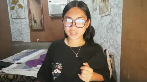 Rhean online show from 11.21.25