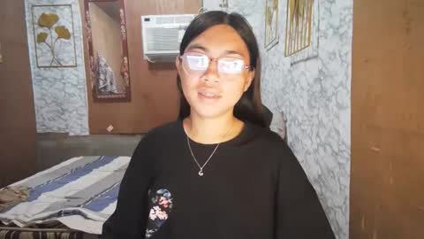 Rhean online show from 11.28.25