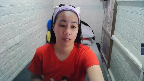 Snapshot of asian_sexydimples chatting on 01.29.25 Trixie online show from 01.29.25