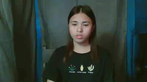 Snapshot of asian_sofiaxxx chatting on 03.08.26 Sofia online show from 03.08.26