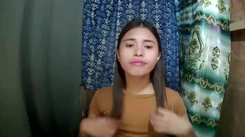 Snapshot of asian_sofiaxxx chatting on 03.22.26 Sofia online show from 03.22.26