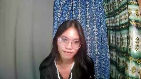 asian_trish online show from 04.10.26
