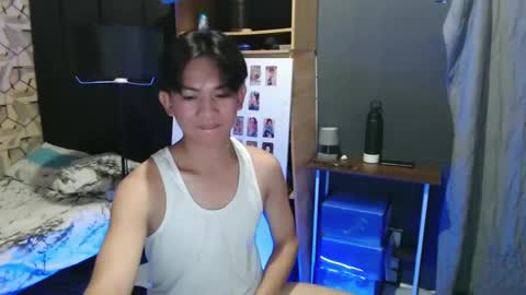 Snapshot of asian_wayne chatting on 01.21.25 wayne online show from 01.21.25