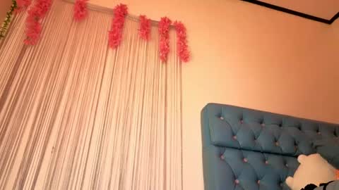 Snapshot of asianbabecandy chatting on 02.13.25 candy online show from 02.13.25