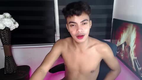 Snapshot of asianboyhunt chatting on 01.18.25 Fev online show from 01.18.25