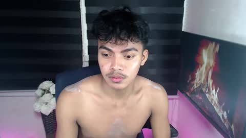 Snapshot of asianboyhunt chatting on 02.07.25 Fev online show from 02.07.25