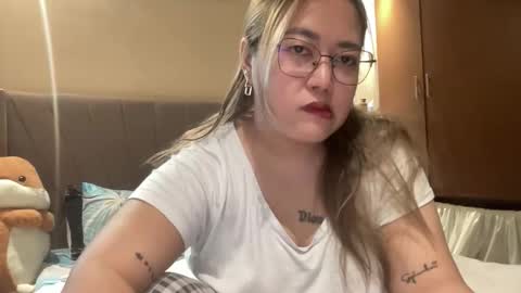 Snapshot of asianbunny10 chatting on 03.13.26 Curvy online show from 03.13.26