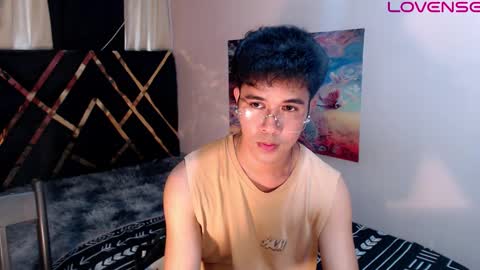 asiancum_peter online show from 03.04.26