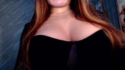 Snapshot of asiandollxxx4u chatting on 01.08.25 BELLA NOTCH online show from 01.08.25