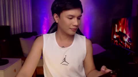 Snapshot of asianguy_nextdoor chatting on 12.16.25 AsherMiller online show from 12.16.25