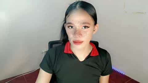 Snapshot of asianhoney_babe30 chatting on 03.27.26 PRINCESS online show from 03.27.26