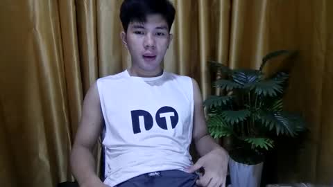 asianjay_hunks online show from 12.18.25