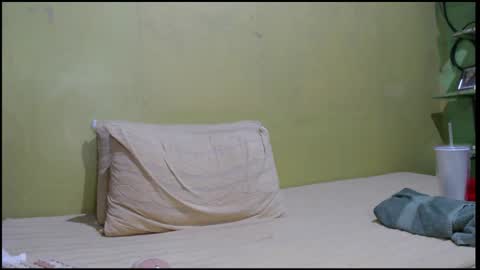 Snapshot of asianmhay24 chatting on 10.20.25 Mhay online show from 10.20.25