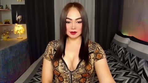 Snapshot of asiansexhunter chatting on 01.16.25 Ms. MONICA online show from 01.16.25