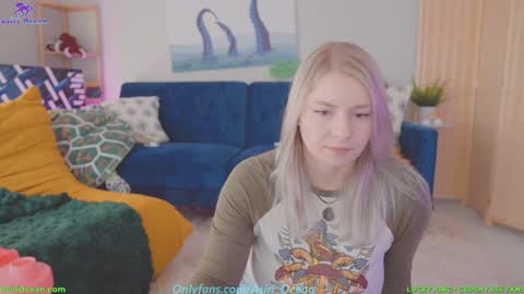 Asiri   pronounced Ah-siri Please no nicknames   3 online show from 03.10.26