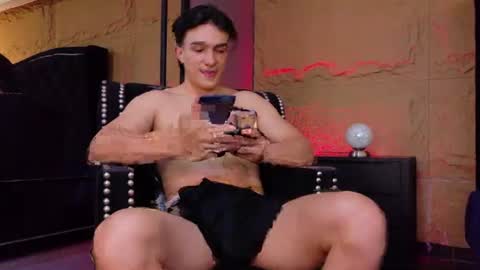 Snapshot of aslanfox_ chatting on 07.15.26 Aslan online show from 07.15.26