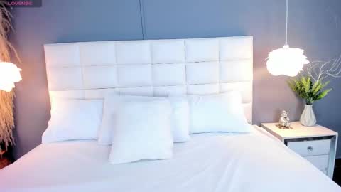 Snapshot of aslysander chatting on 02.03.26 A S L Y S A N D E R online show from 02.03.26