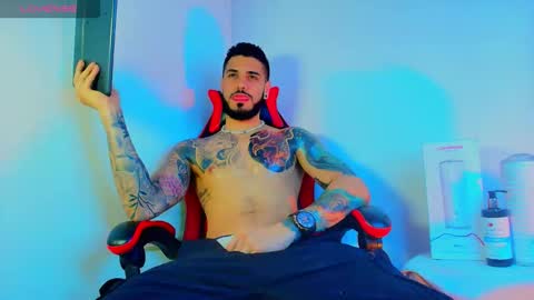 Snapshot of asmodeus_bael_ chatting on 11.08.25 asmodeus bael online show from 11.08.25