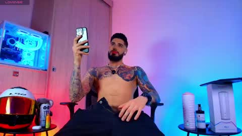 Snapshot of asmodeus_bael_ chatting on 04.16.26 asmodeus bael online show from 04.16.26